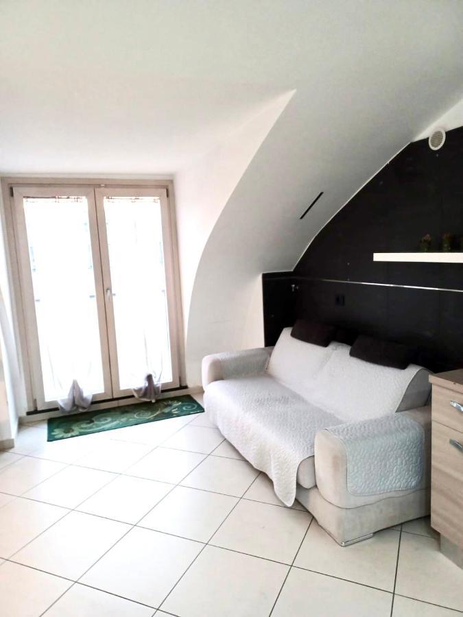 Casa Vacanza Lareggia Con Garage San Prisco Екстериор снимка